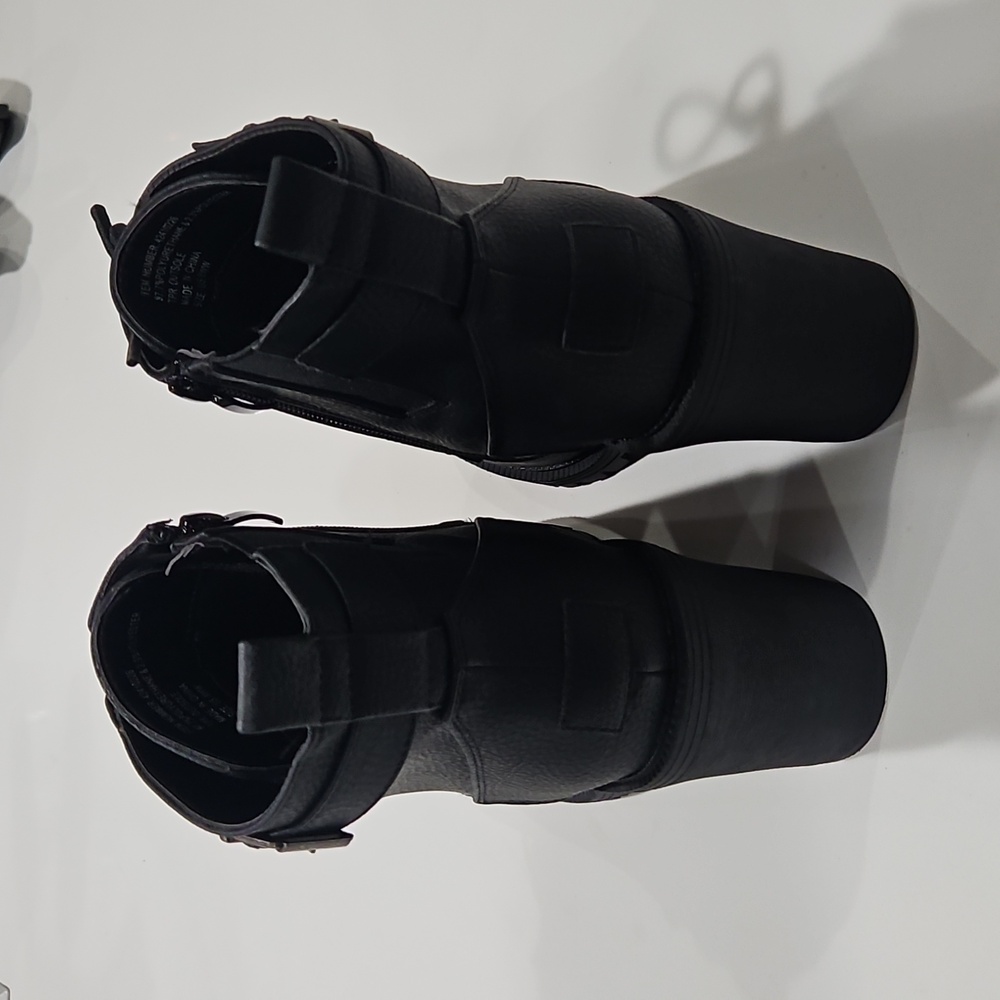 Torrid Black Combat Ankle Boots Heeled 3inch High Nwot. Size 8 - Picture 5 of 9